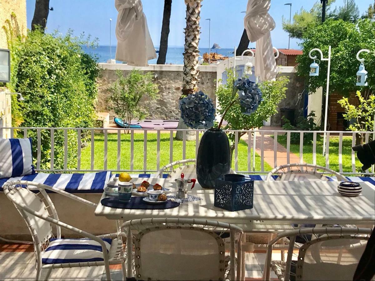 Villa Del Melograno باتي المظهر الخارجي الصورة